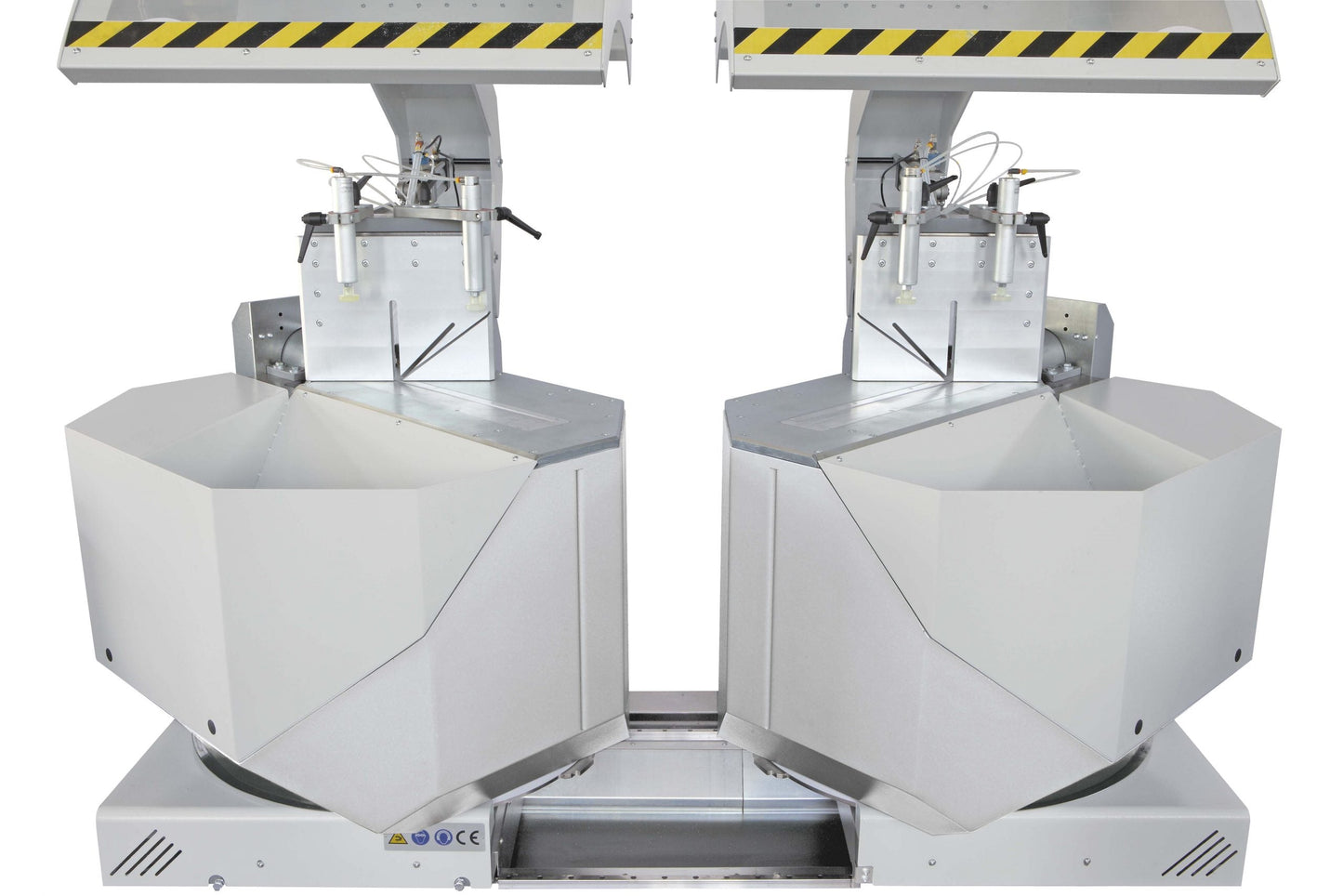 Detailed view of the blade alignment on the Selecta A cutting machine, emphasizing its precision engineering for complex cuts.