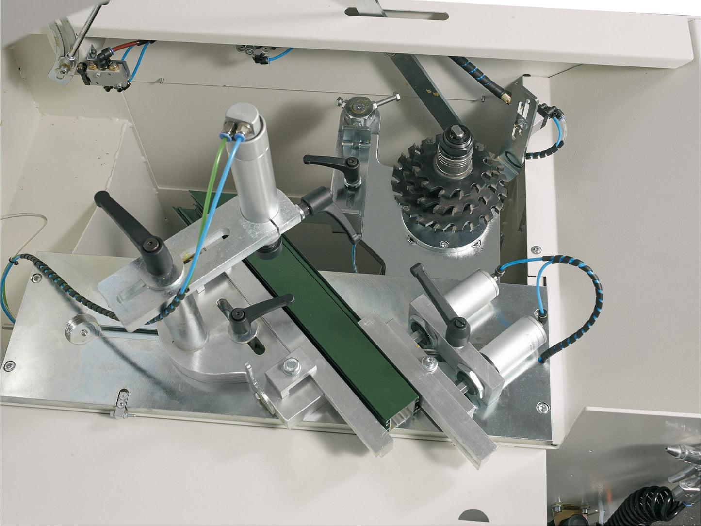 Close-up view of the cutting unit in the Libra End-Milling Machine, showcasing precision engineering and advanced design for efficient milling operations.